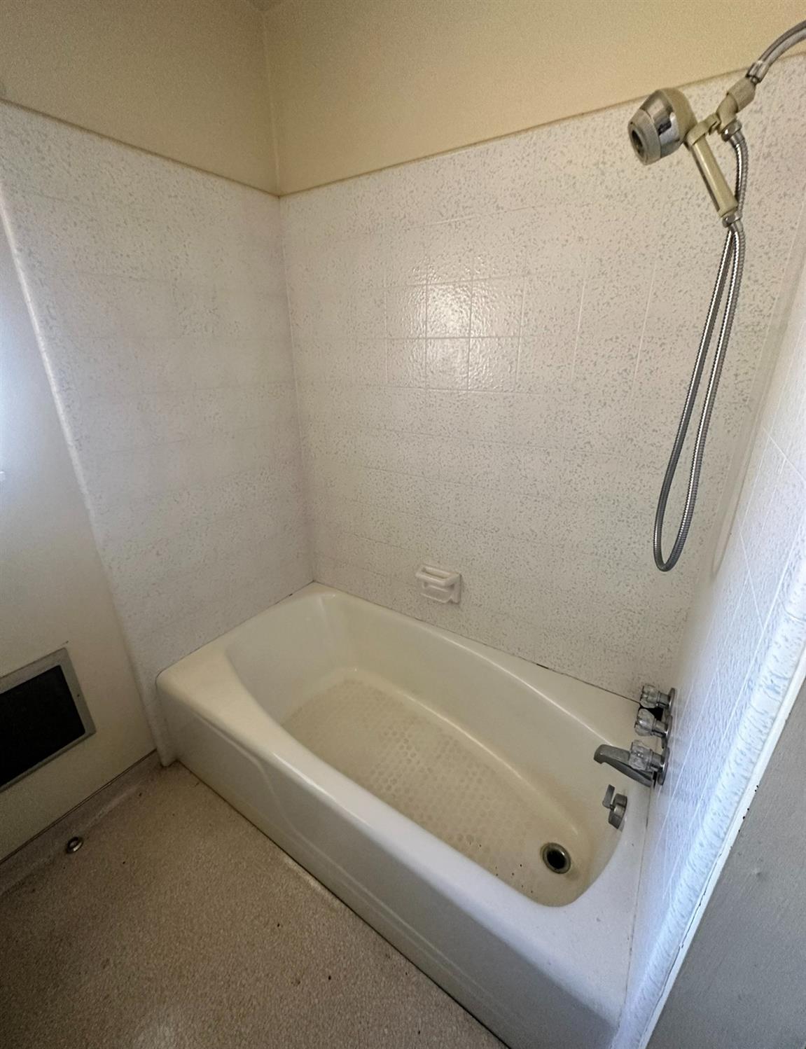 39563 Pine Ridge Road Oakhurst, CA 93644 - Photo 21 of 26 Gallery Image 21