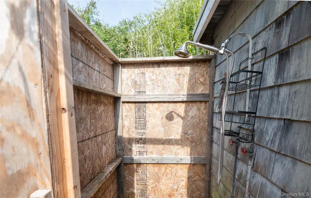 $1,050,000 | 510 Bayberry Walk, Ocean Beach, NY 11770