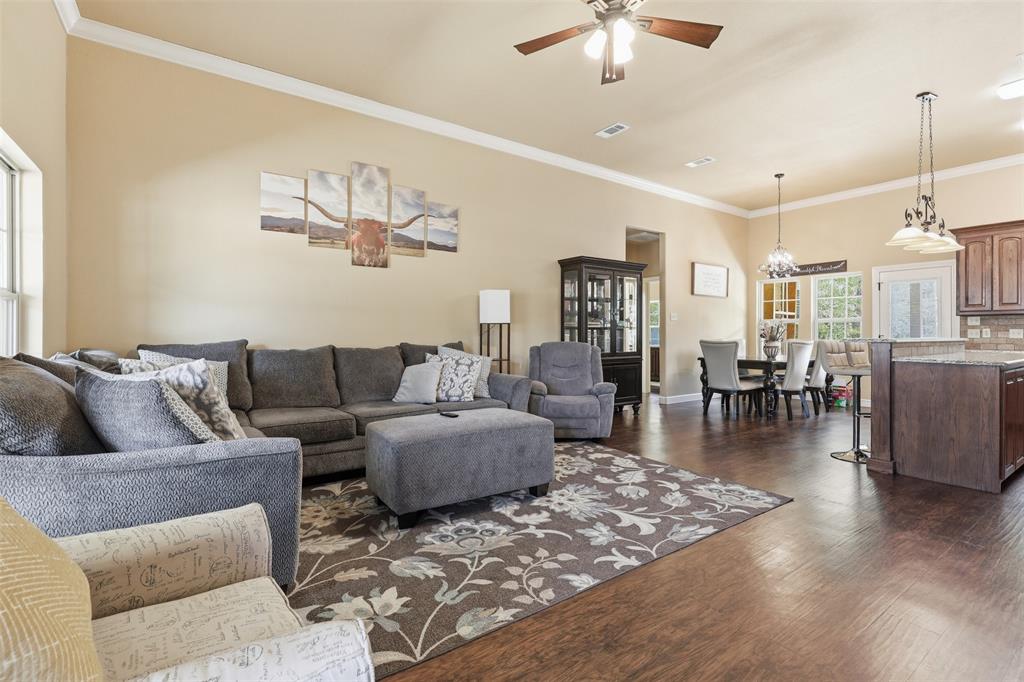415 Adell Road Weatherford, TX 76088 - Photo 6 of 40 Gallery Image 6