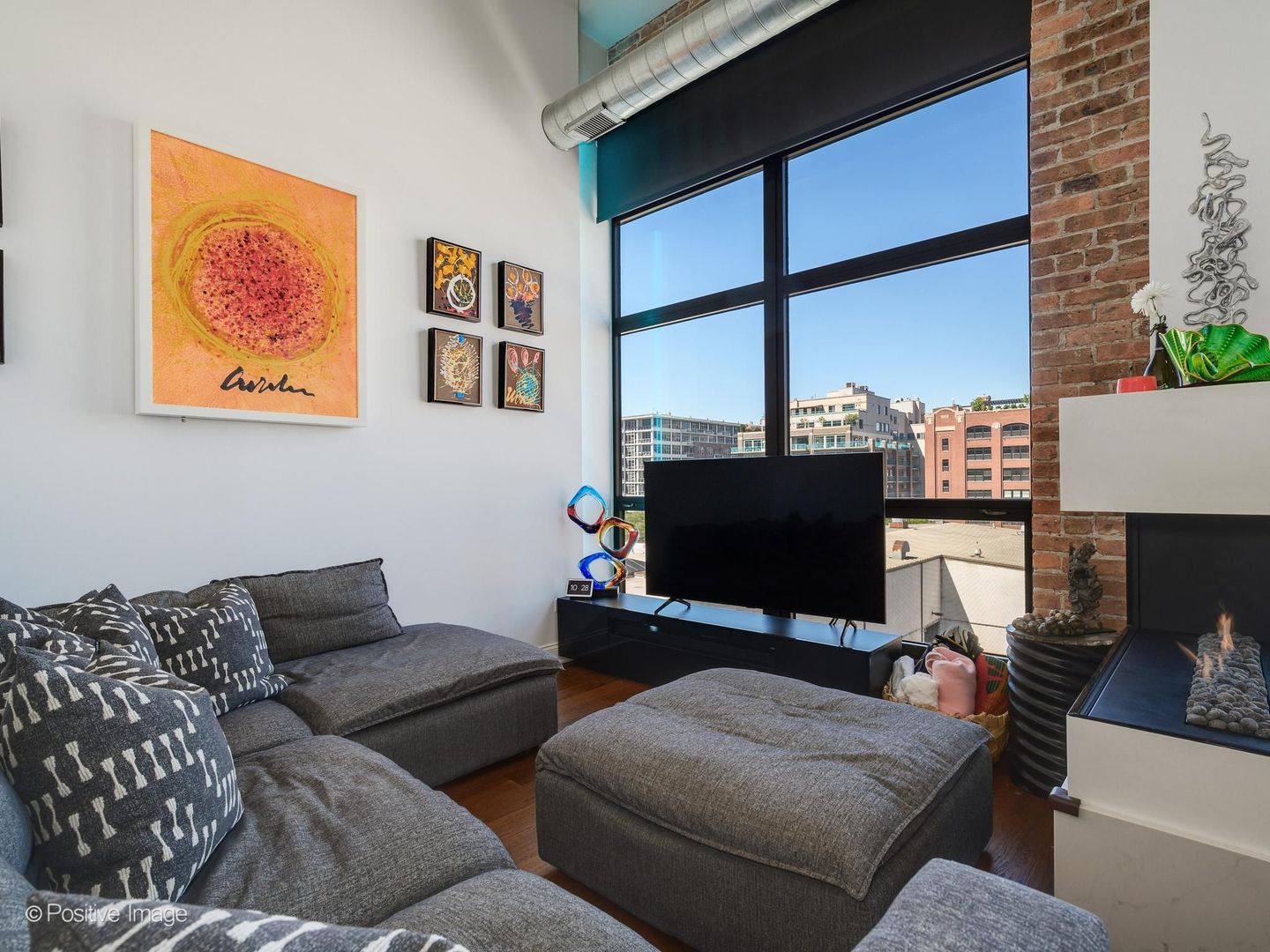 23 North Green Street, Unit 501 Chicago, IL 60607 - Photo 8 of 33