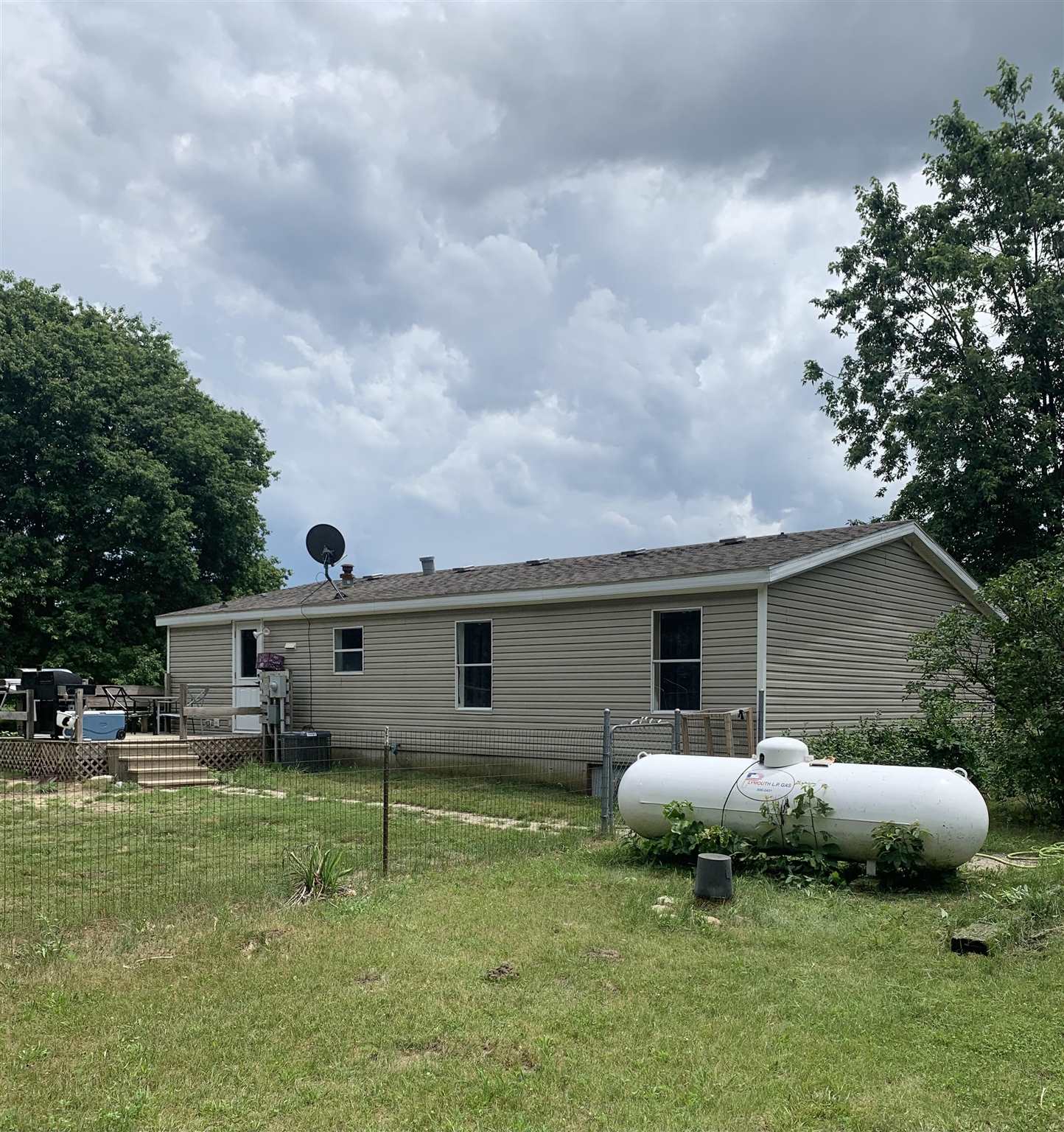 12588 Upas Road Plymouth, IN 46563 - Photo 2 of 23