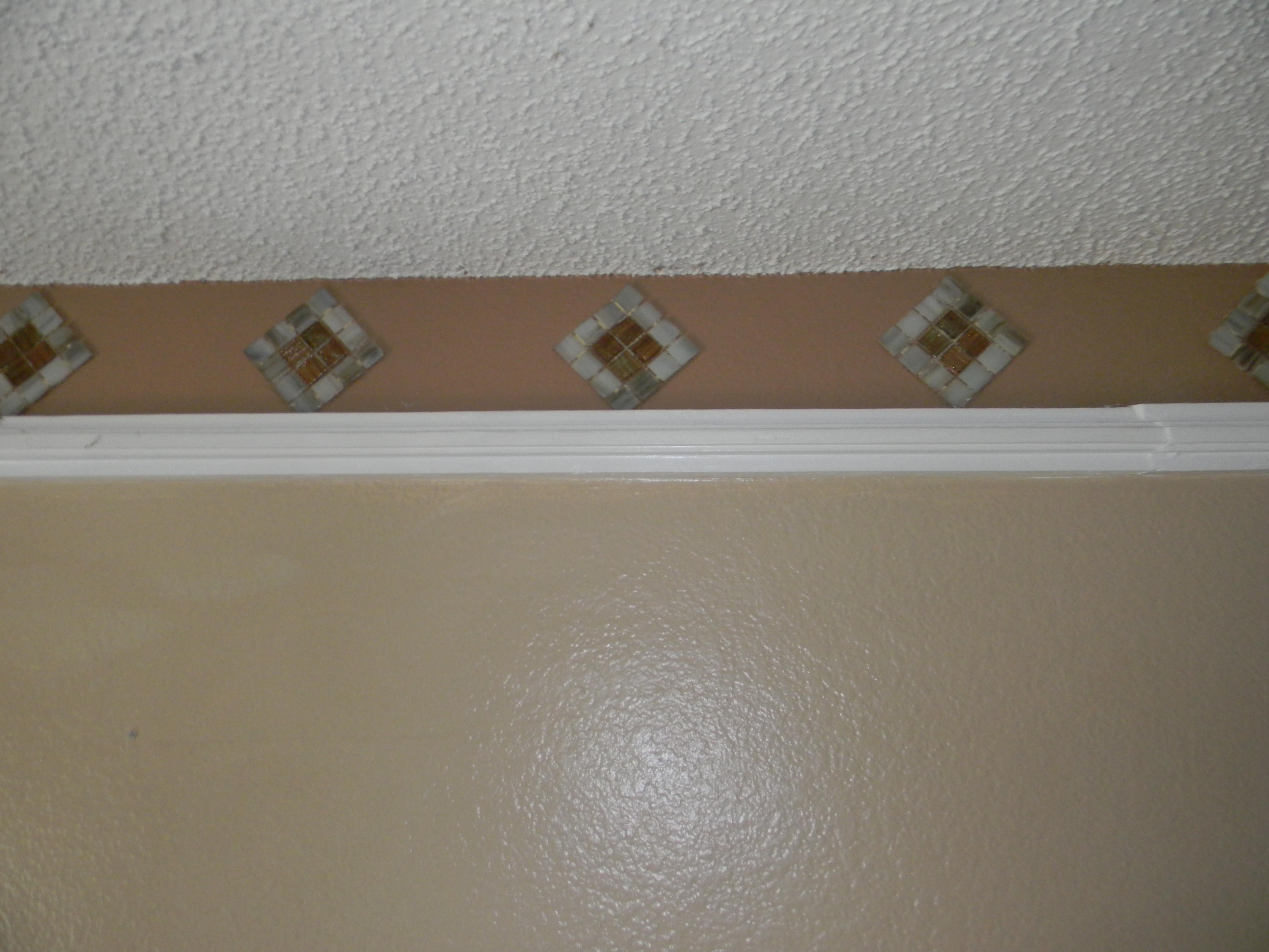 5808 Frances Street Crestview, FL 32539 - Photo 27 of 60 Crown molding