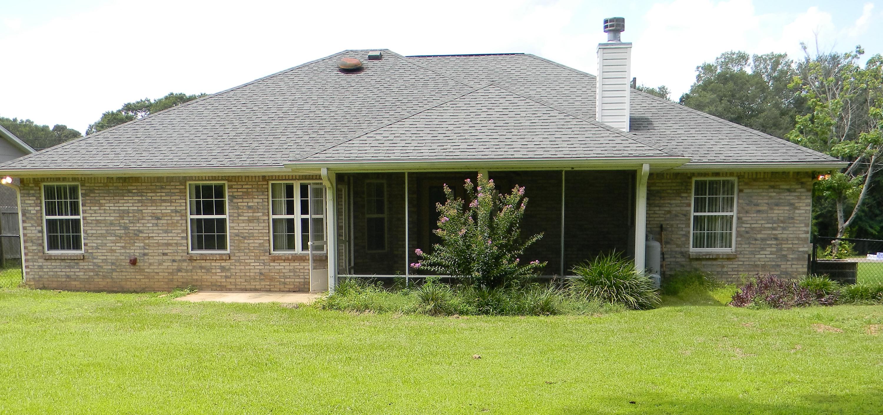 5808 Frances Street Crestview, FL 32539 - Photo 49 of 60 back of home