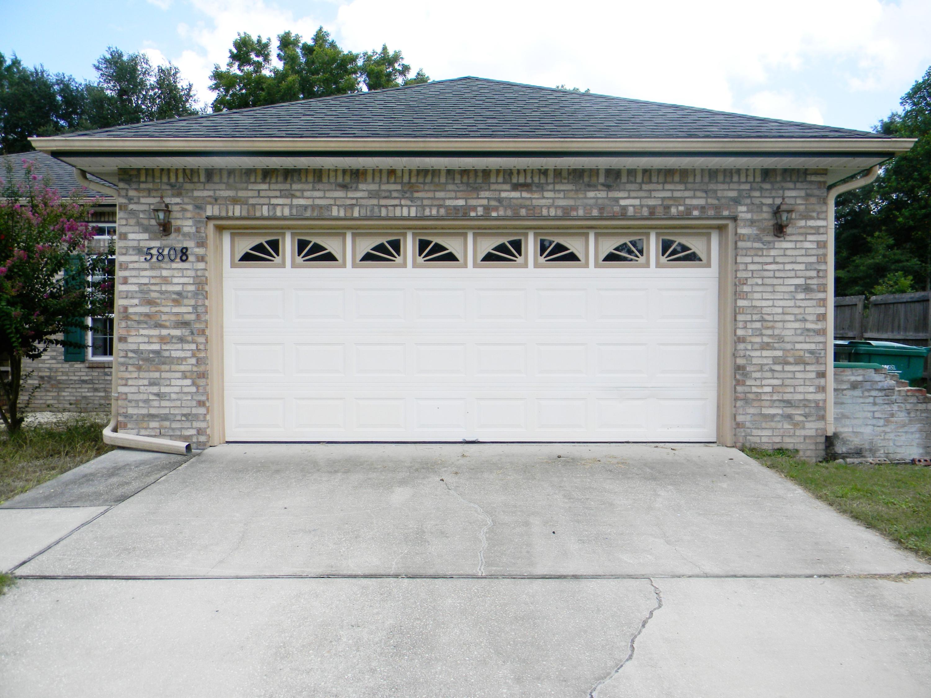5808 Frances Street Crestview, FL 32539 - Photo 6 of 60 garage