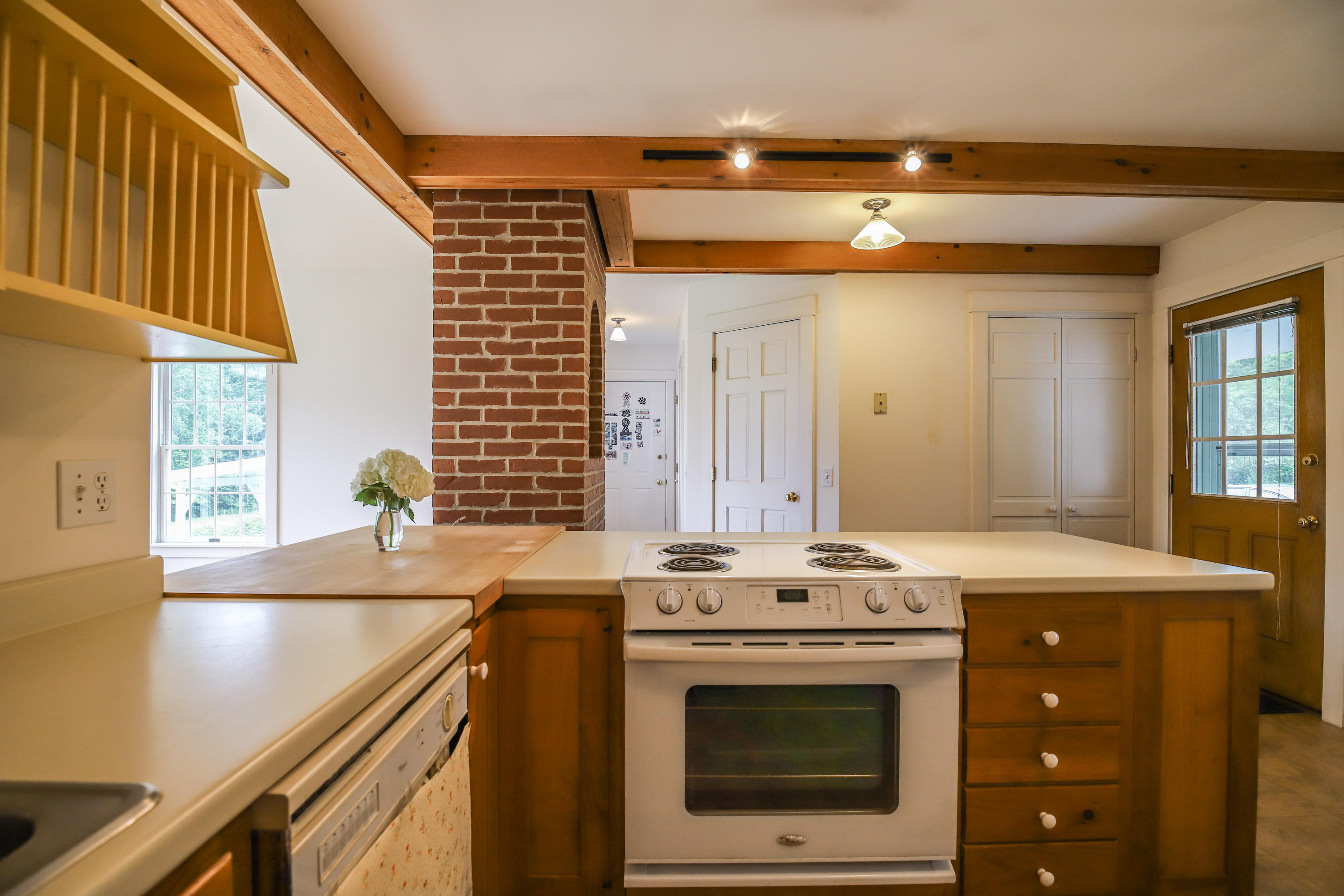 46 West Point Lane Rome, ME 04963 - Photo 12 of 57 46 W Point Ln Rome - 12Kitch