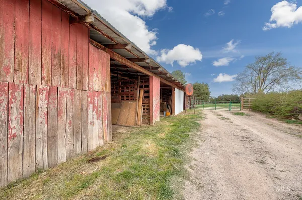 $450,000 | 4484 Community Road, Ontario, OR 97914