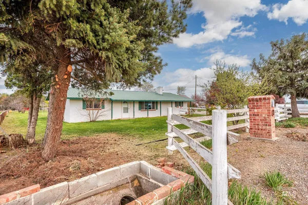 $450,000 | 4484 Community Road, Ontario, OR 97914