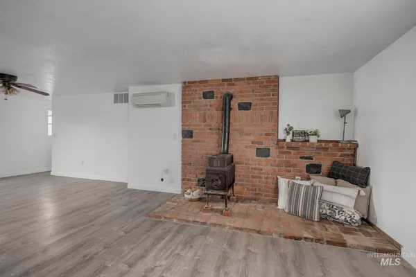 $450,000 | 4484 Community Road, Ontario, OR 97914