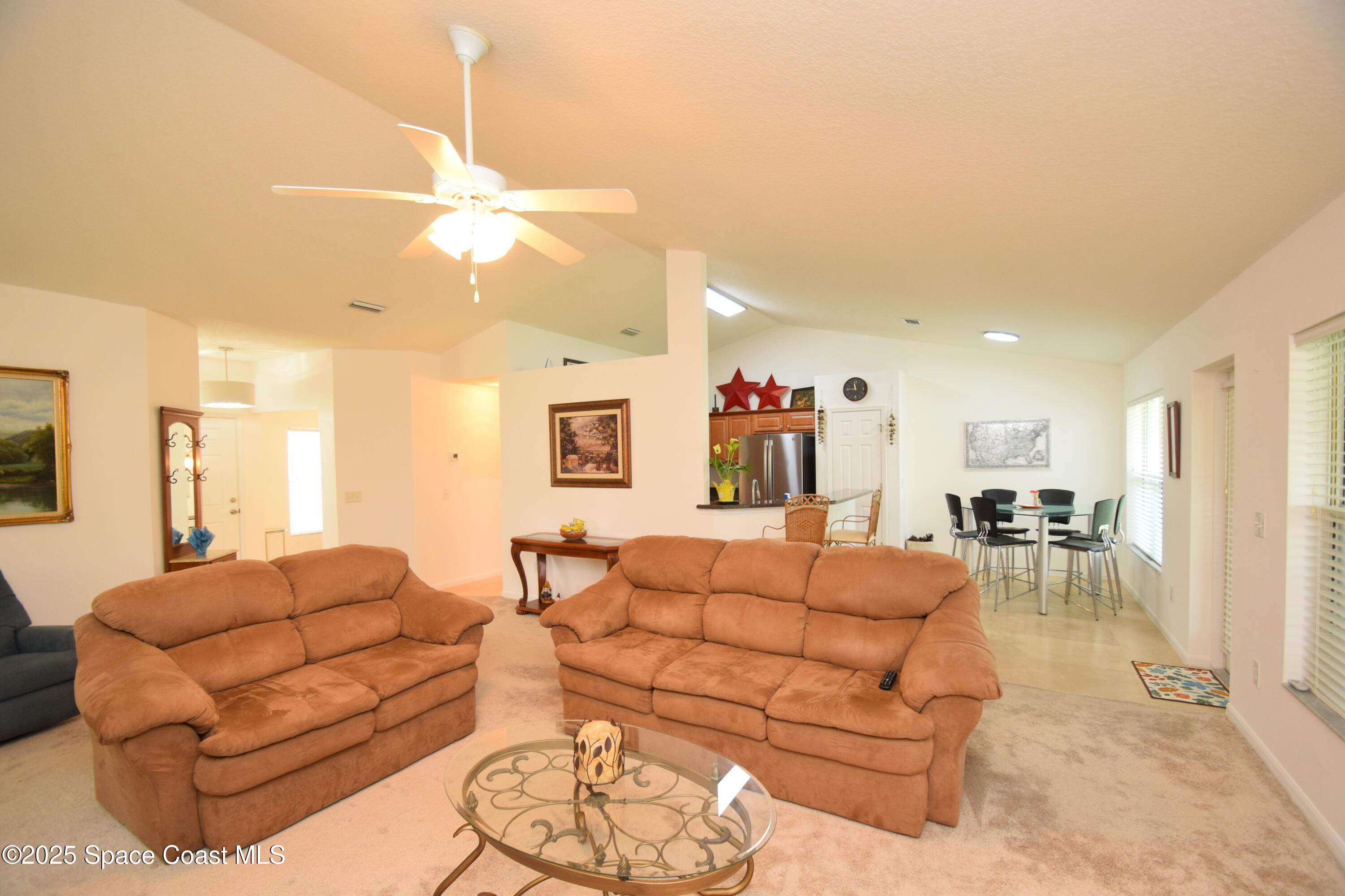 396 Pasto Circle Southwest Palm Bay, FL 32908 - Photo 17 of 75 Family room