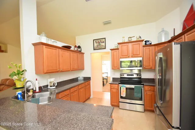 $329,900 | 396 Pasto Circle Southwest, Palm Bay, FL 32908