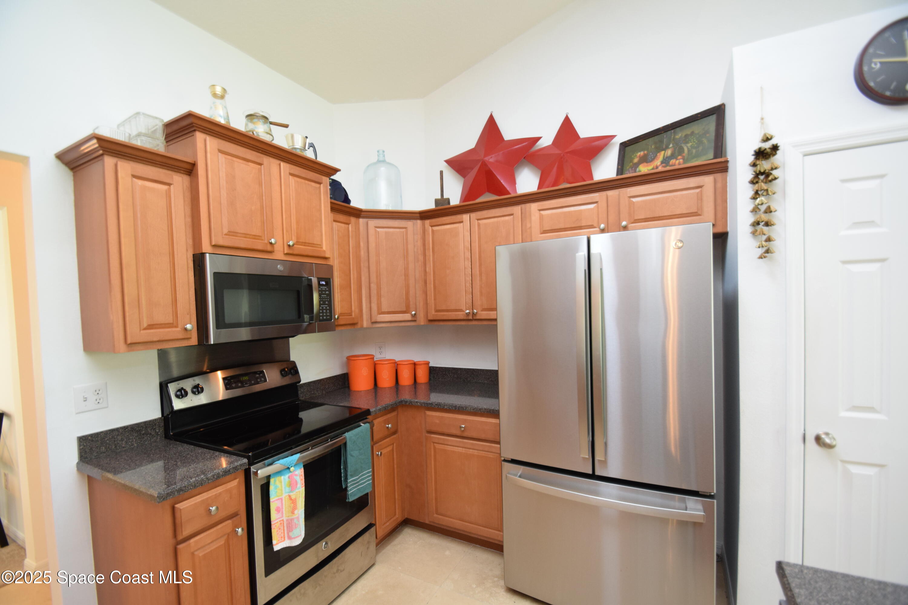 396 Pasto Circle Southwest Palm Bay, FL 32908 - Photo 23 of 75 Kitchen