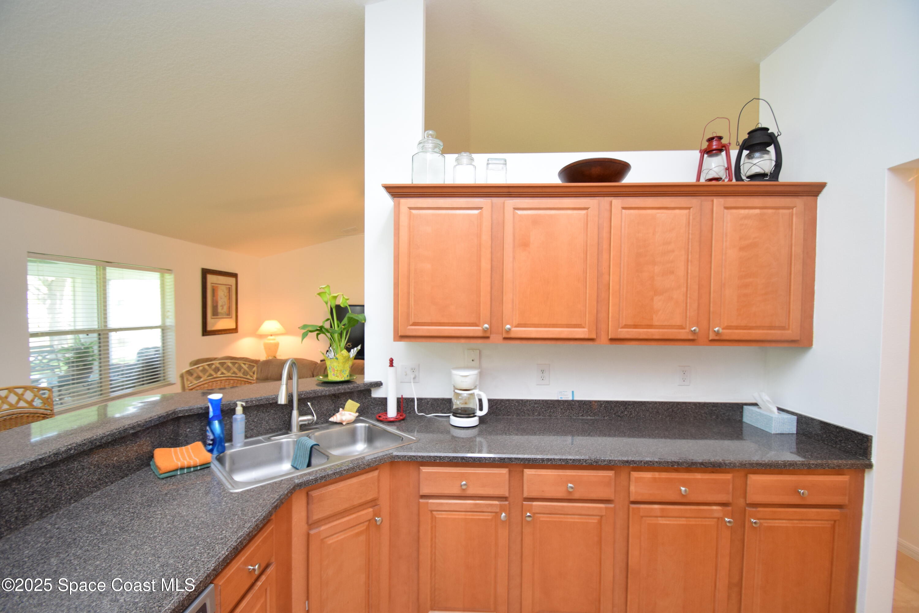 396 Pasto Circle Southwest Palm Bay, FL 32908 - Photo 25 of 75 Kitchen