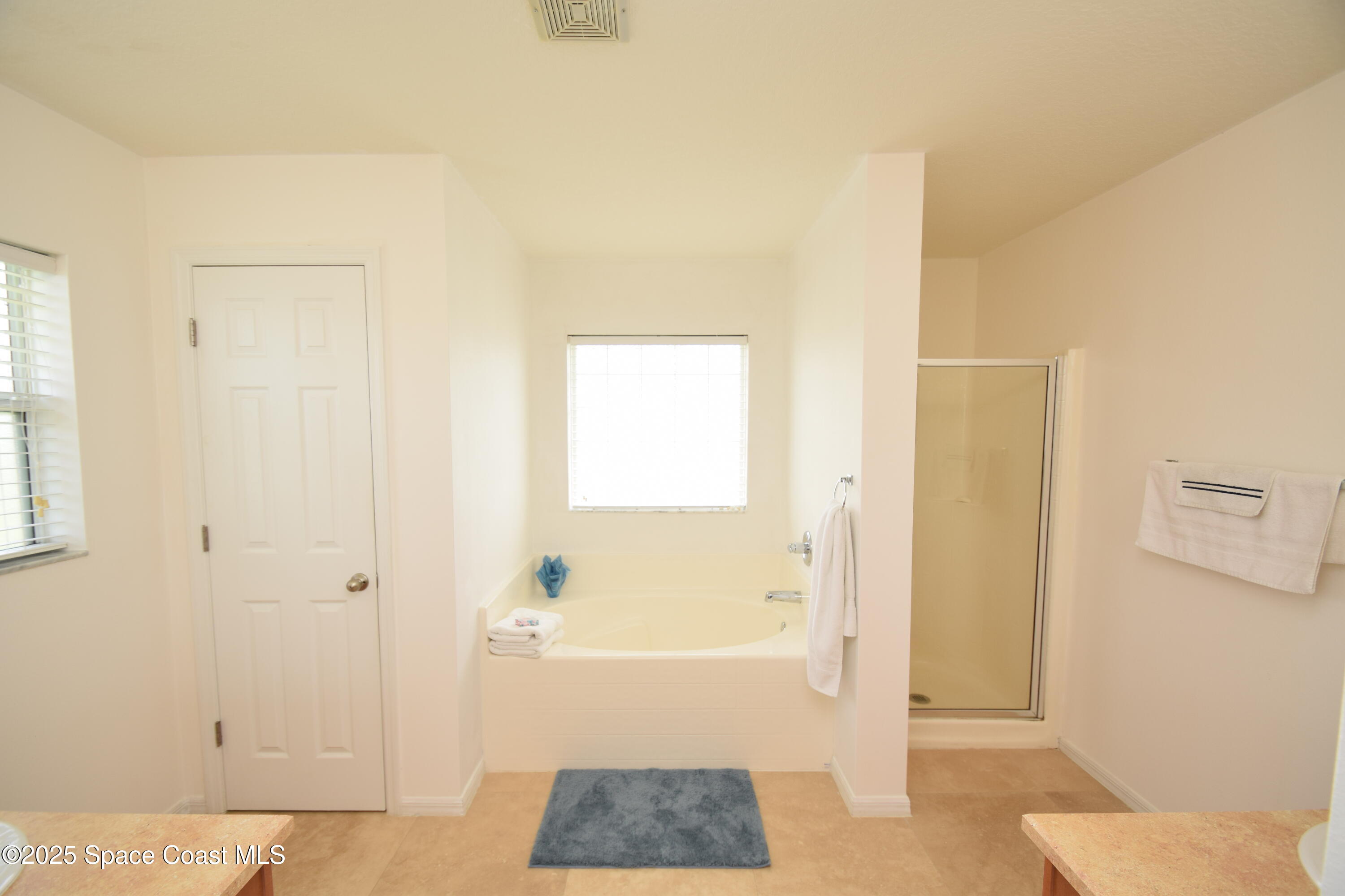 396 Pasto Circle Southwest Palm Bay, FL 32908 - Photo 32 of 75 Owner bath