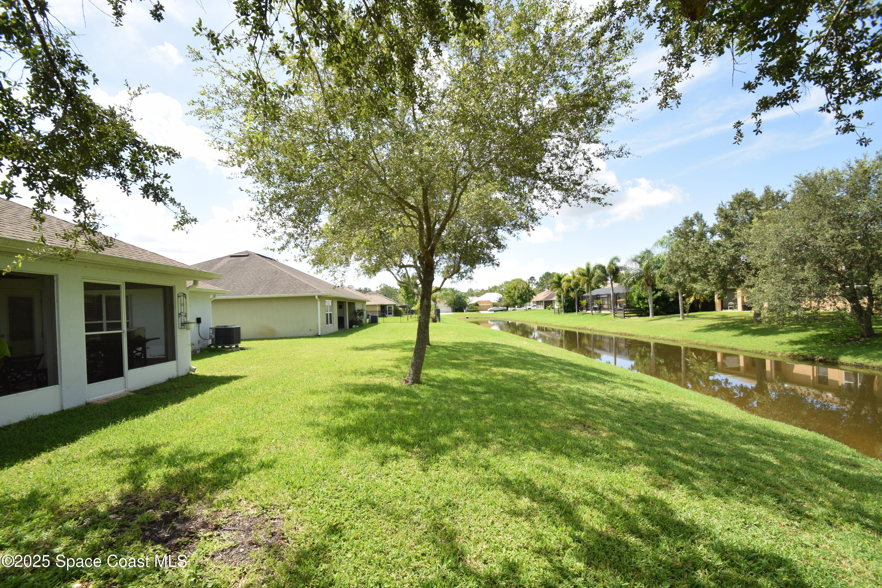 396 Pasto Circle Southwest Palm Bay, FL 32908 - Photo 63 of 75 backyard