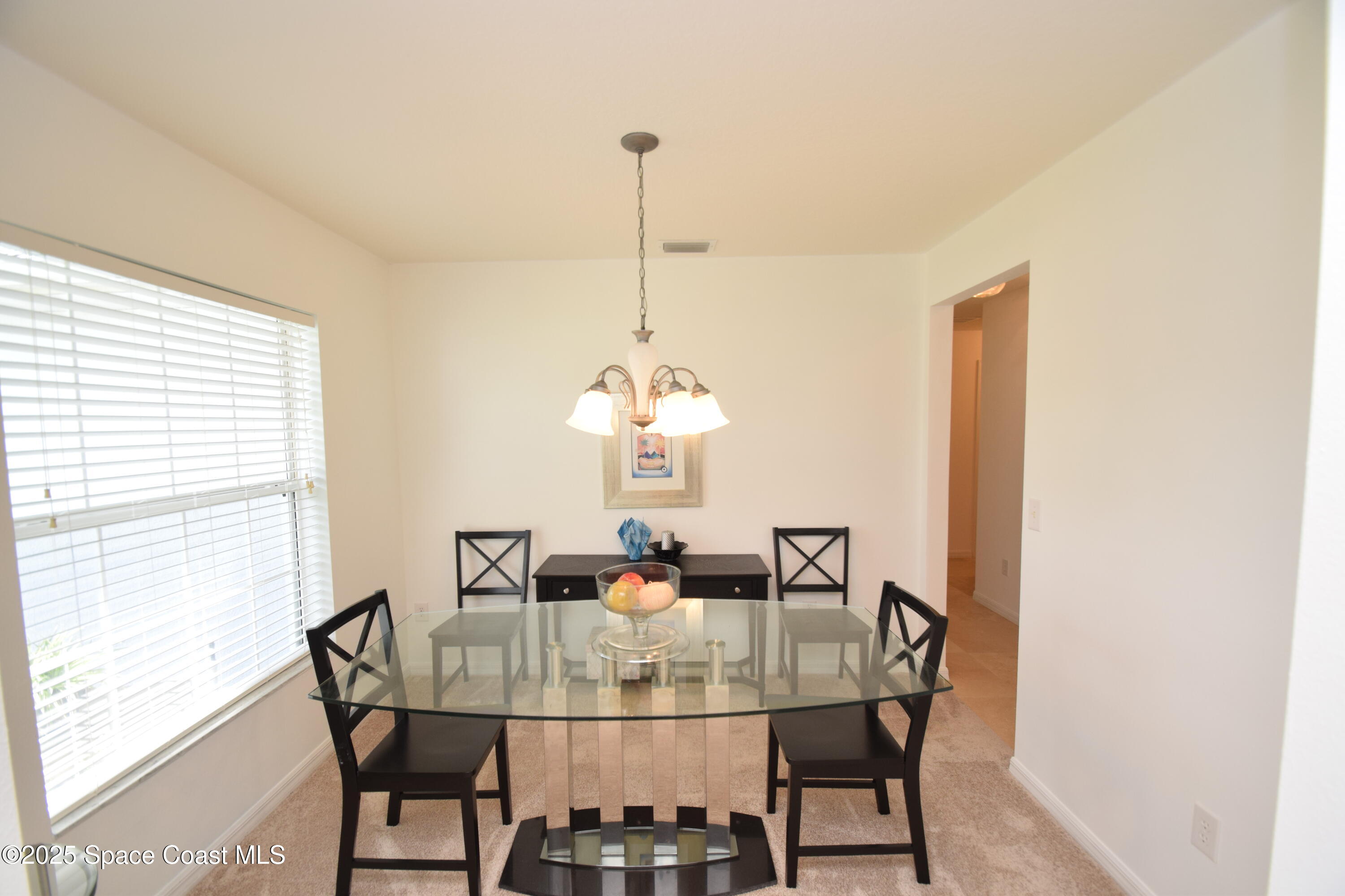 396 Pasto Circle Southwest Palm Bay, FL 32908 - Photo 8 of 75 Dining room