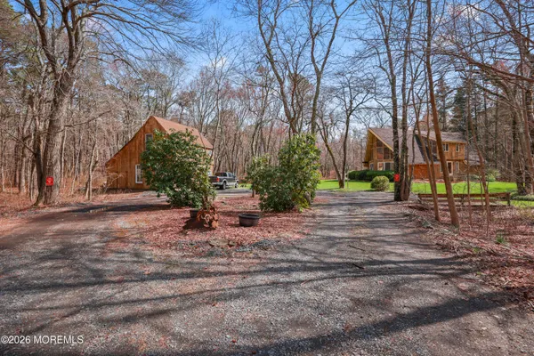 $679,000 | 353 East Pleasant Grove Road, Jackson, NJ 08527