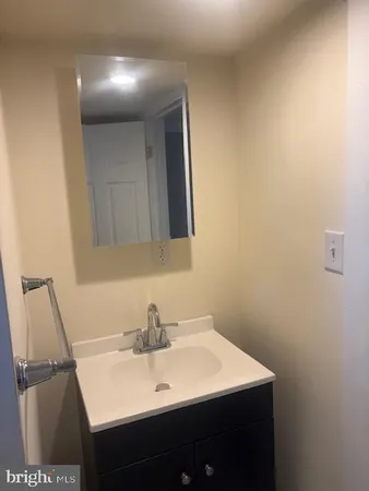 $800 | 2301 B Harlem Avenue, Baltimore, MD 21216