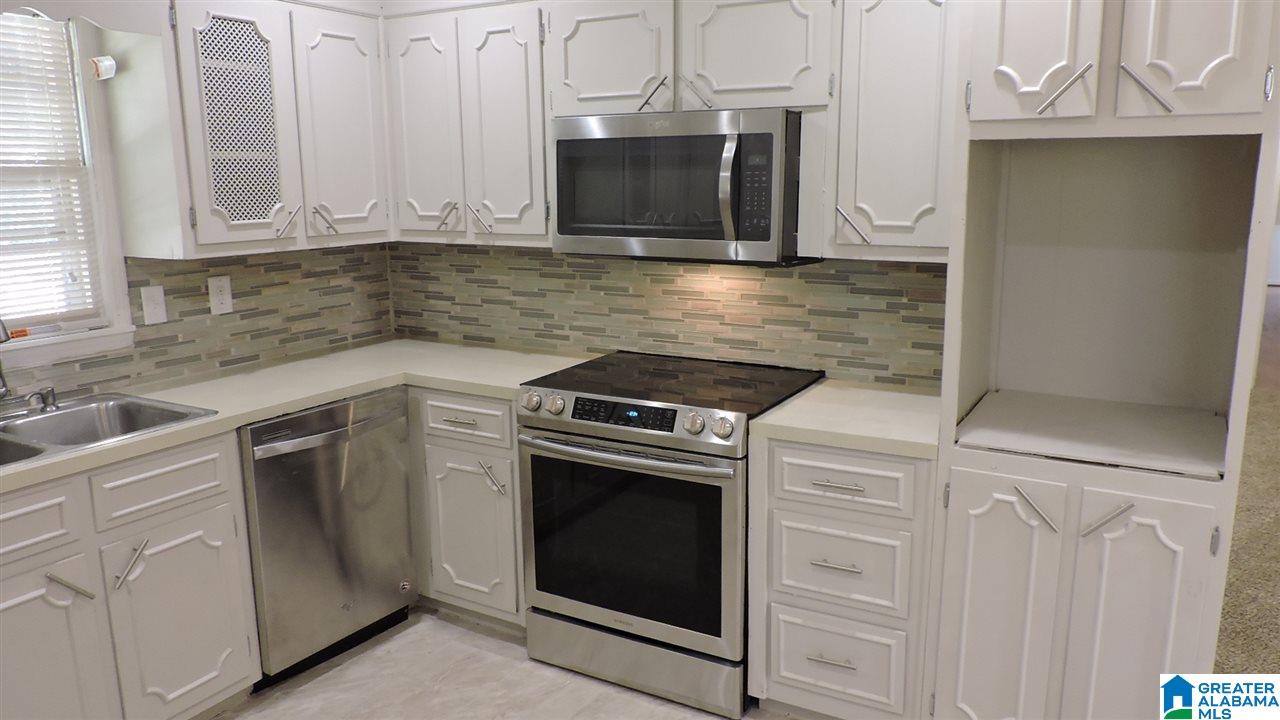24 Hillview Lane Northwest Birmingham, AL 35215 - Photo 11 of 37