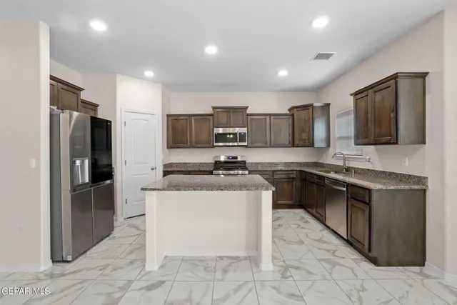 $1,950 | 11506 Summer Drive, Socorro, TX 79927