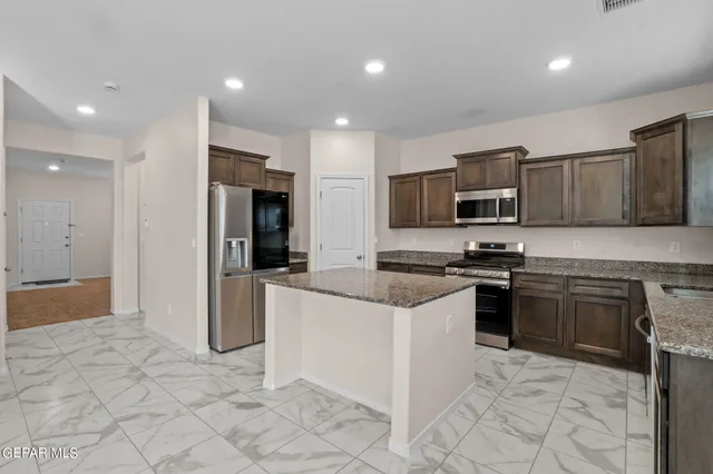 $1,950 | 11506 Summer Drive, Socorro, TX 79927