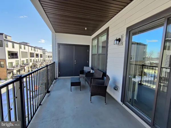 $3,700 | 12110 Loblolly Drive, Unit 64, Fairfax, VA 22033