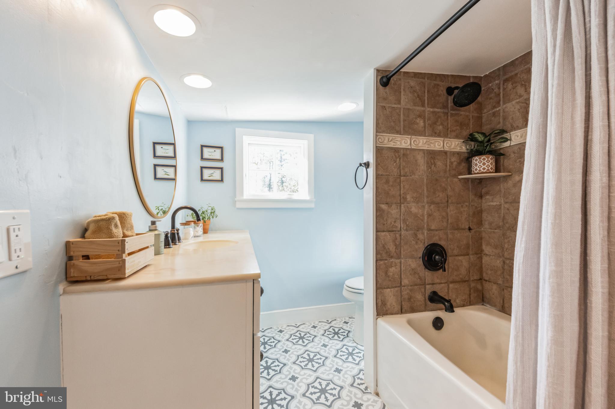 1824 Forest Grove Road Furlong, PA 18925 - Photo 21 of 29 Recently renovated upper hall bath