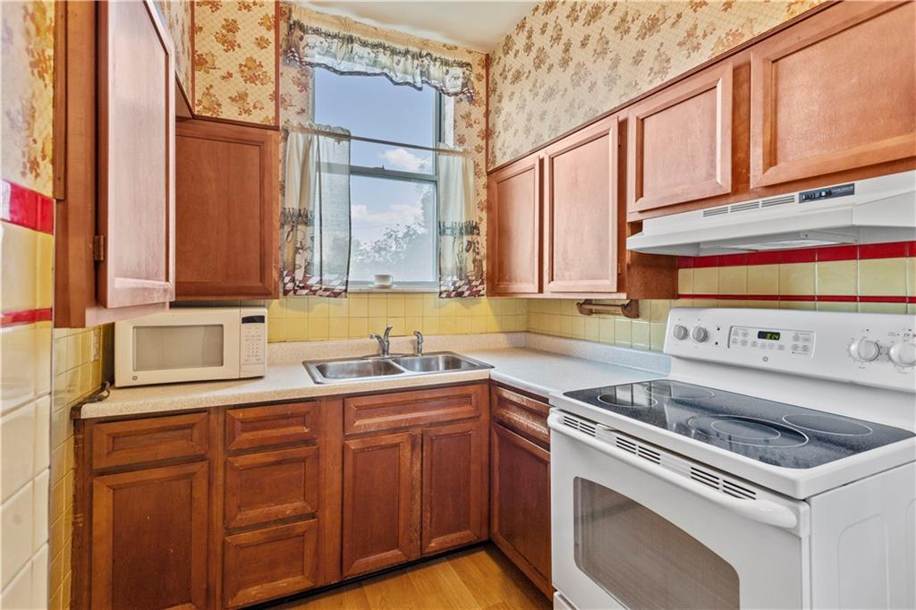 1115 Wayne Avenue McKees Rocks, PA 15136 - Photo 8 of 25 Gallery Image 8