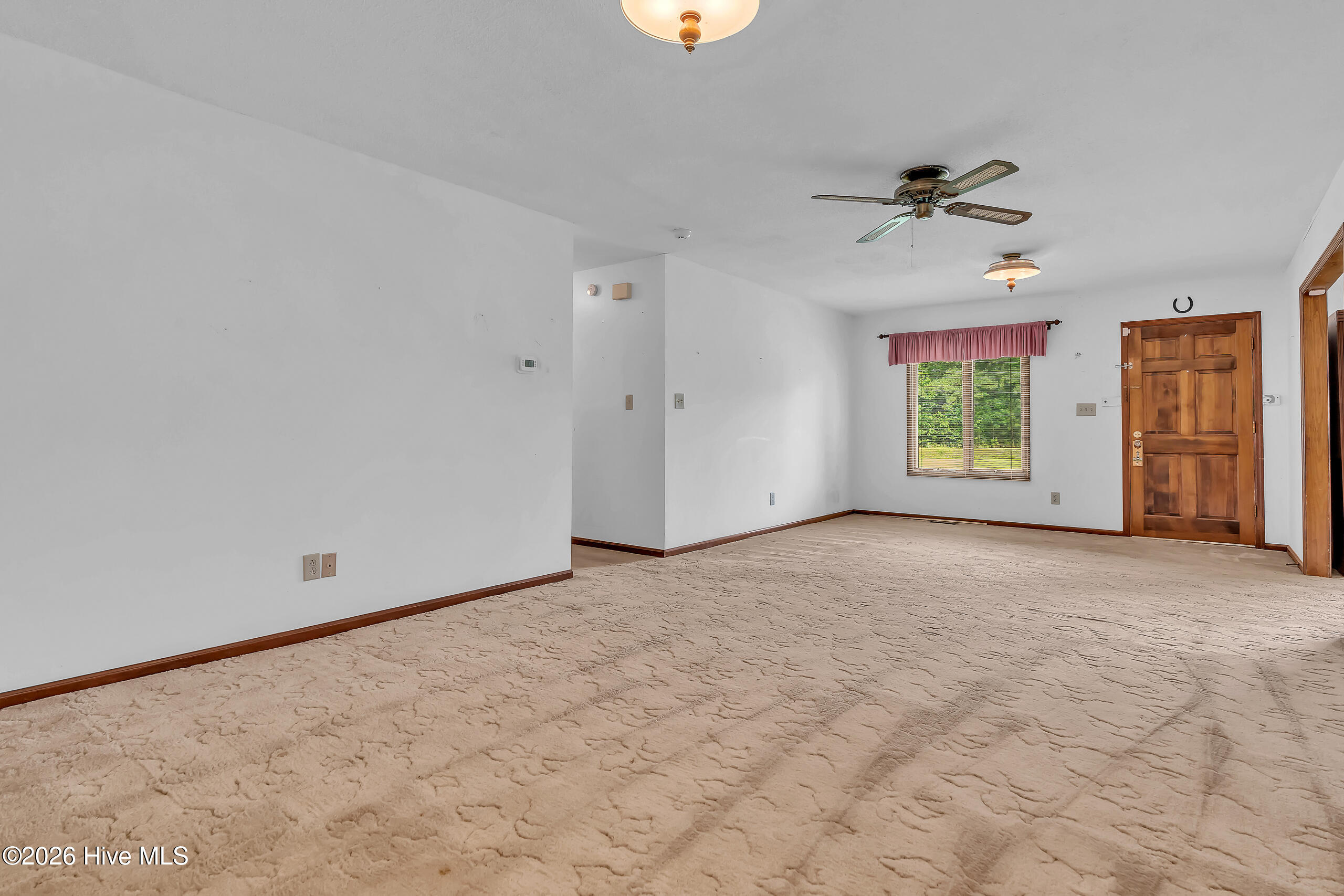 612 Parkertown Road Hubert, NC 28539 - Photo 14 of 57