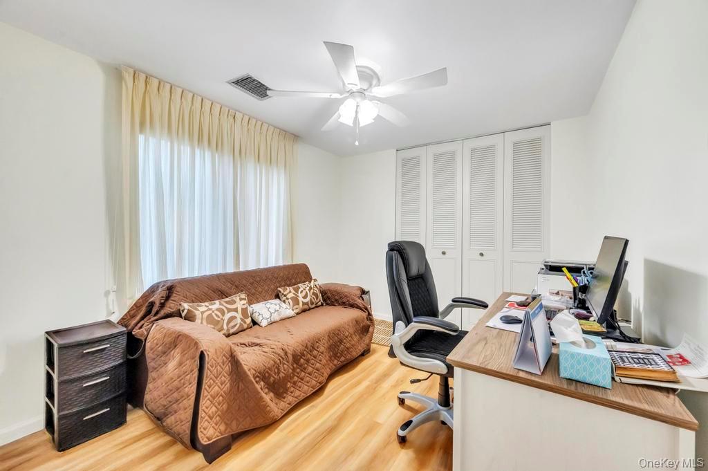 113 Birchwood Road Coram, NY 11727 - Photo 20 of 29