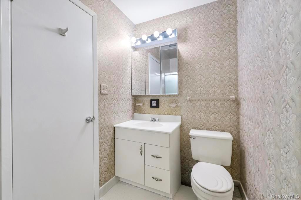 113 Birchwood Road Coram, NY 11727 - Photo 23 of 29