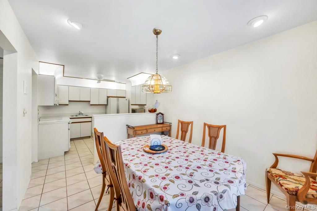 113 Birchwood Road Coram, NY 11727 - Photo 3 of 29