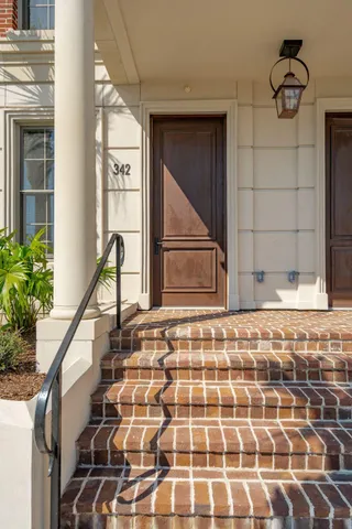 $15,500 | 342 Broad Street, Charleston, SC 29401