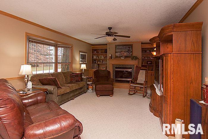 62 White Pine Road Geneseo, IL 61254 - Photo 3 of 24 Gallery Image 3