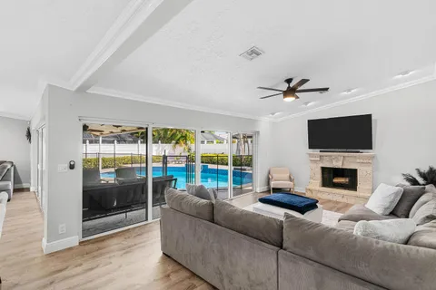 $895,000 | 6992 Calle Del Paz West, Boca Raton, FL 33433