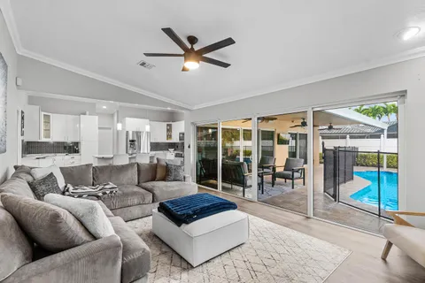 $895,000 | 6992 Calle Del Paz West, Boca Raton, FL 33433