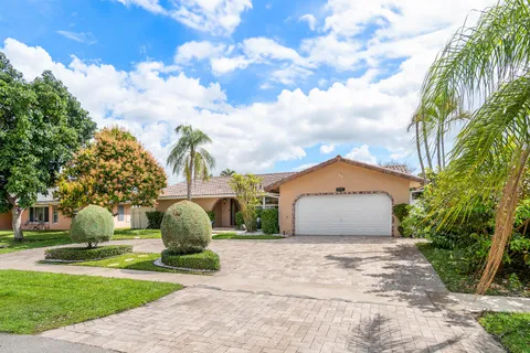$895,000 | 6992 Calle Del Paz West, Boca Raton, FL 33433