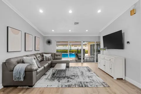 $895,000 | 6992 Calle Del Paz West, Boca Raton, FL 33433