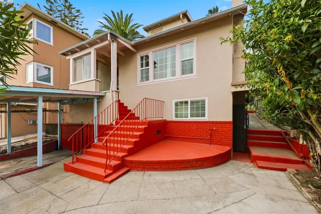$699,000 | 3123 Beaumont Avenue, Oakland, CA 94602