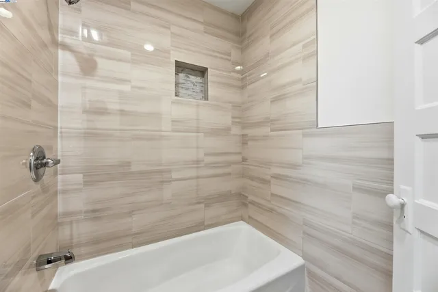 $699,000 | 3123 Beaumont Avenue, Oakland, CA 94602