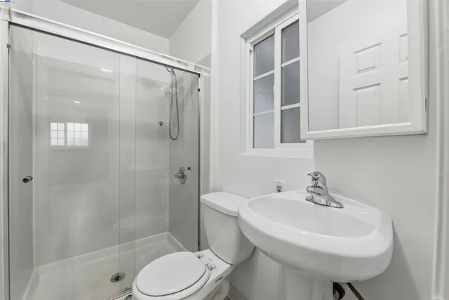 $699,000 | 3123 Beaumont Avenue, Oakland, CA 94602