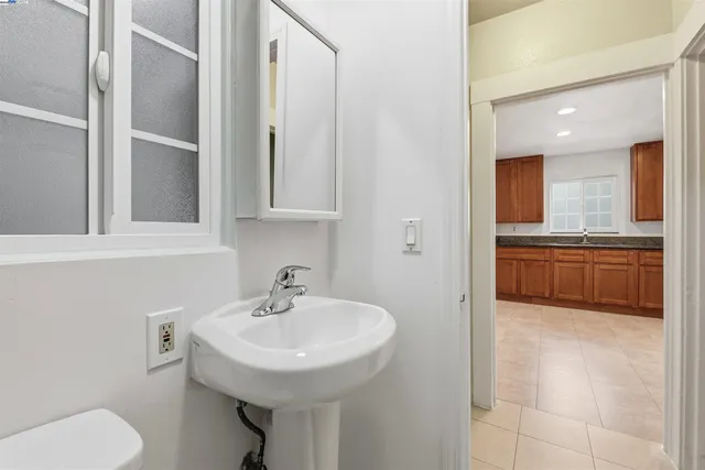 $699,000 | 3123 Beaumont Avenue, Oakland, CA 94602