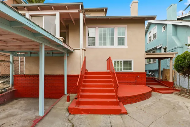 $699,000 | 3123 Beaumont Avenue, Oakland, CA 94602