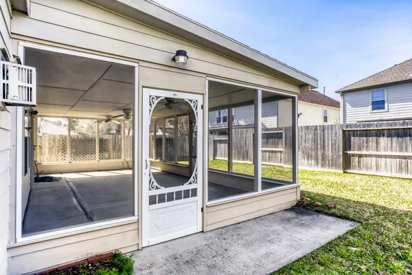 $325,000 | 16870 Blackberry Lily Lane, Conroe, TX 77385