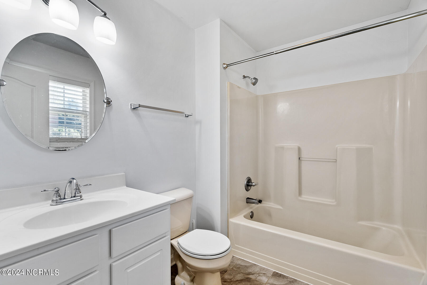 382 Country Club Road Camden, NC 27921 - Photo 6 of 47 Primary Bathroom