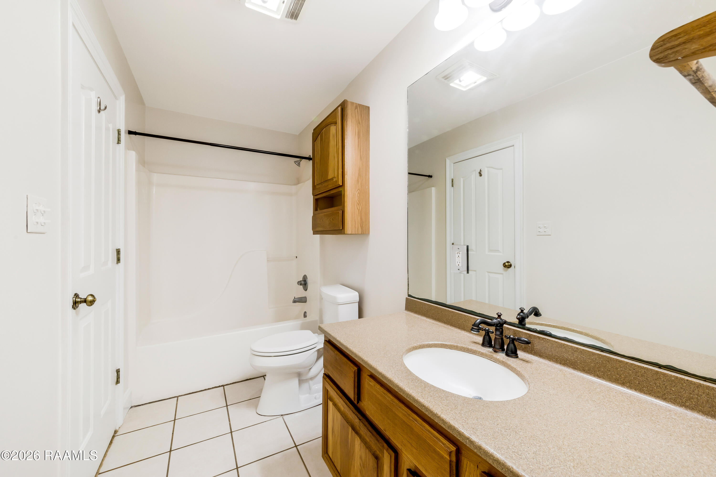 119 Ridgeview Drive Broussard, LA 70518 - Photo 12 of 13 119Ridgeview-40