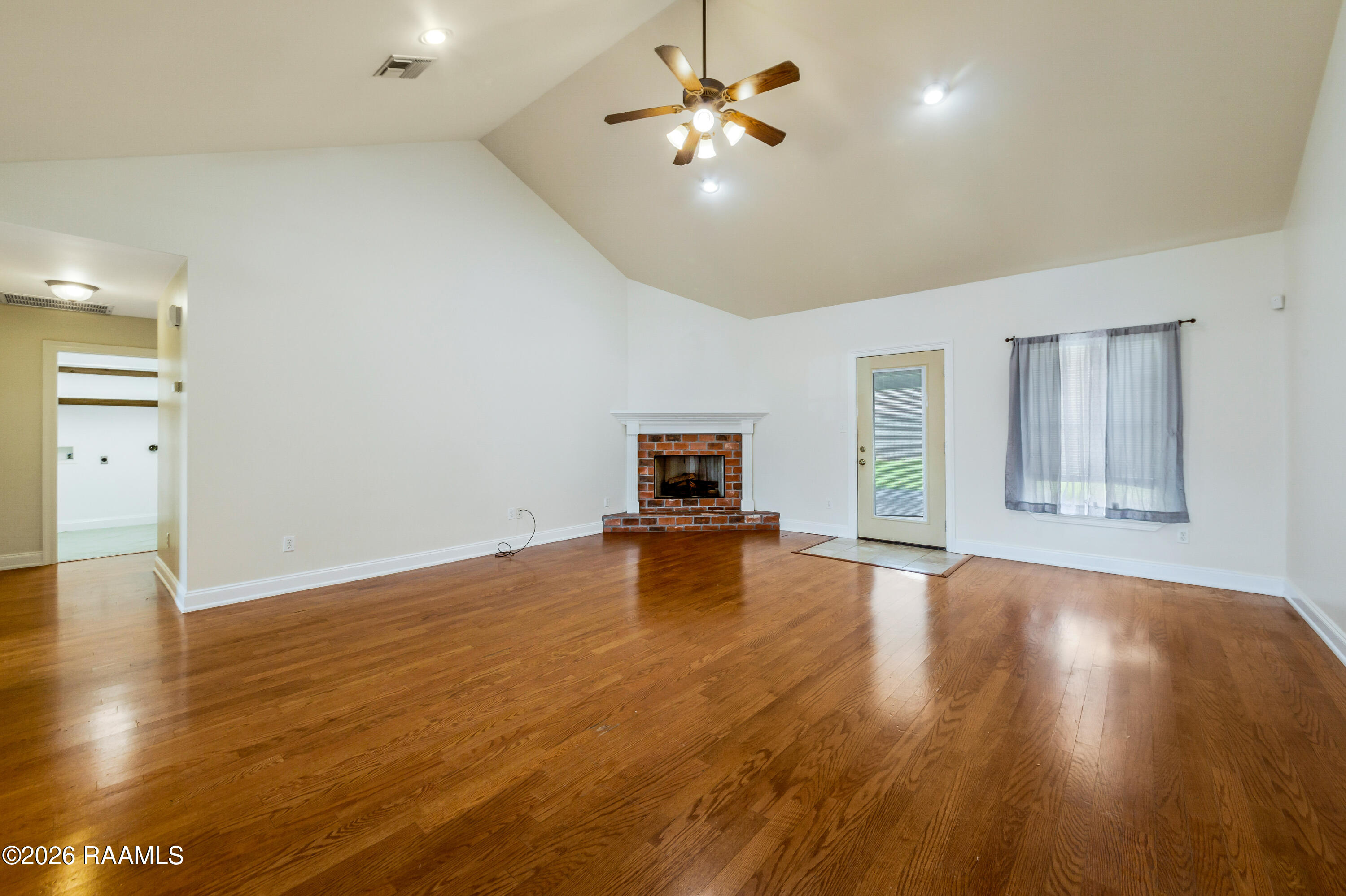 119 Ridgeview Drive Broussard, LA 70518 - Photo 4 of 13 119Ridgeview-10