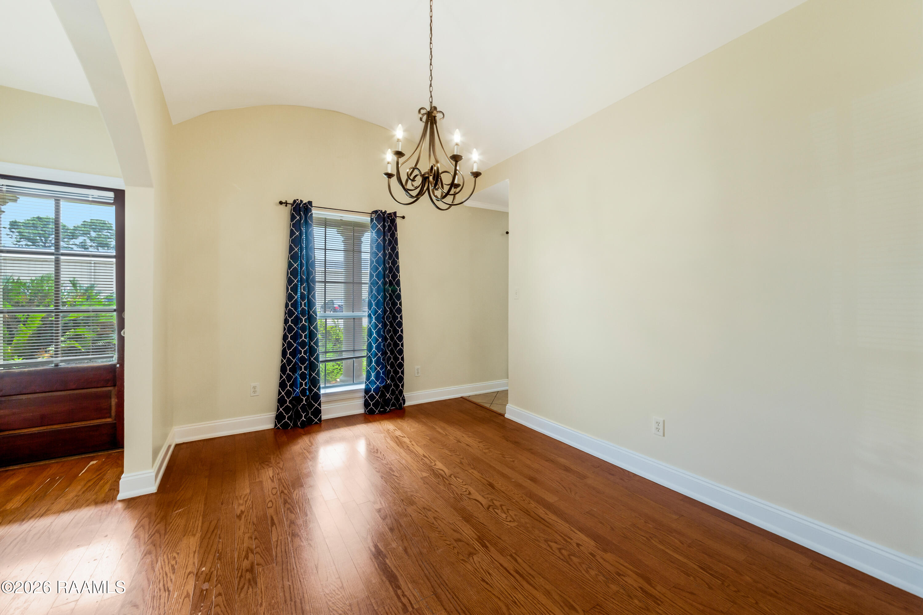 119 Ridgeview Drive Broussard, LA 70518 - Photo 9 of 13 119Ridgeview-19