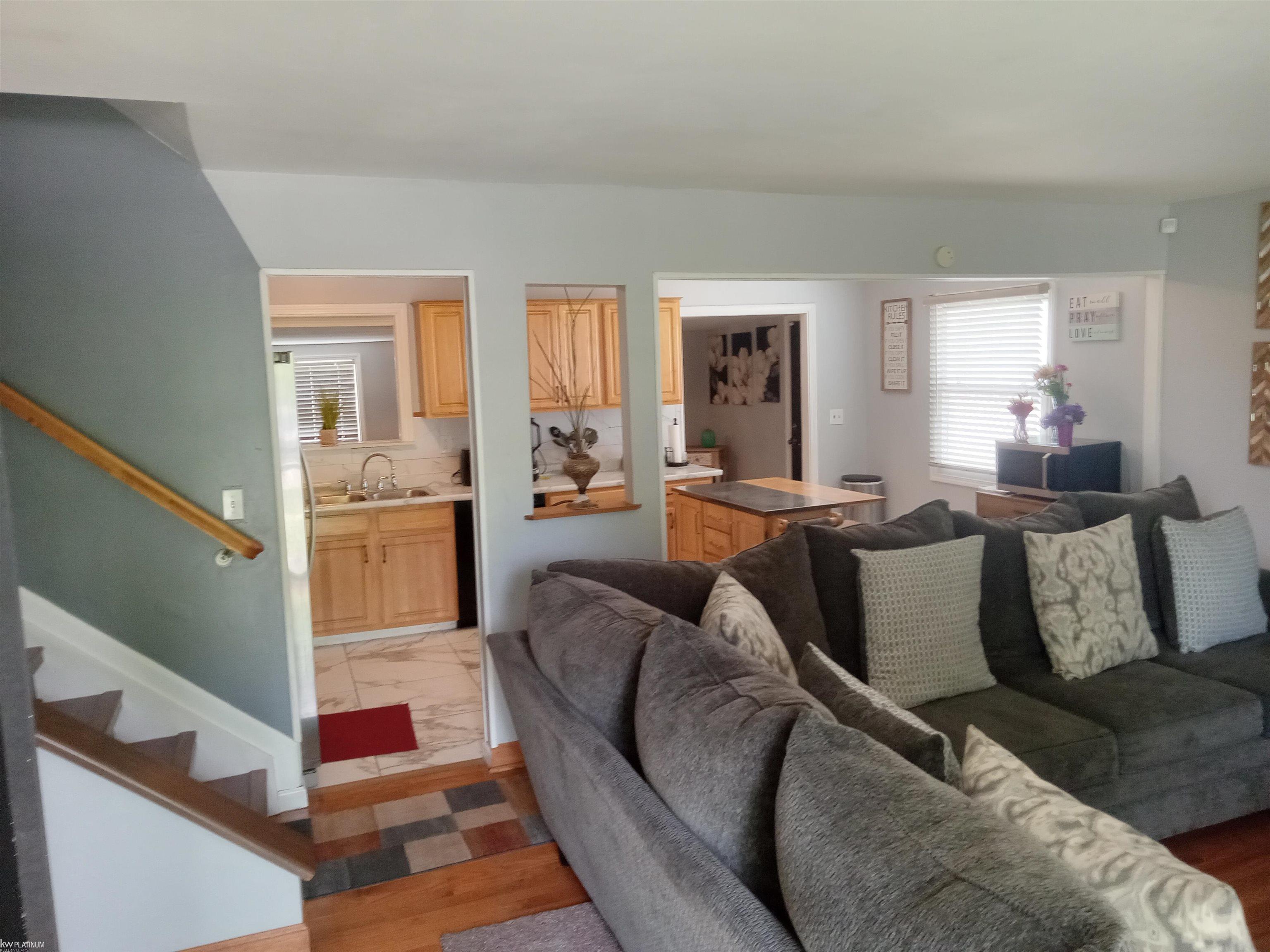 28751 Leroy Street Romulus, MI 48174 - Photo 6 of 23