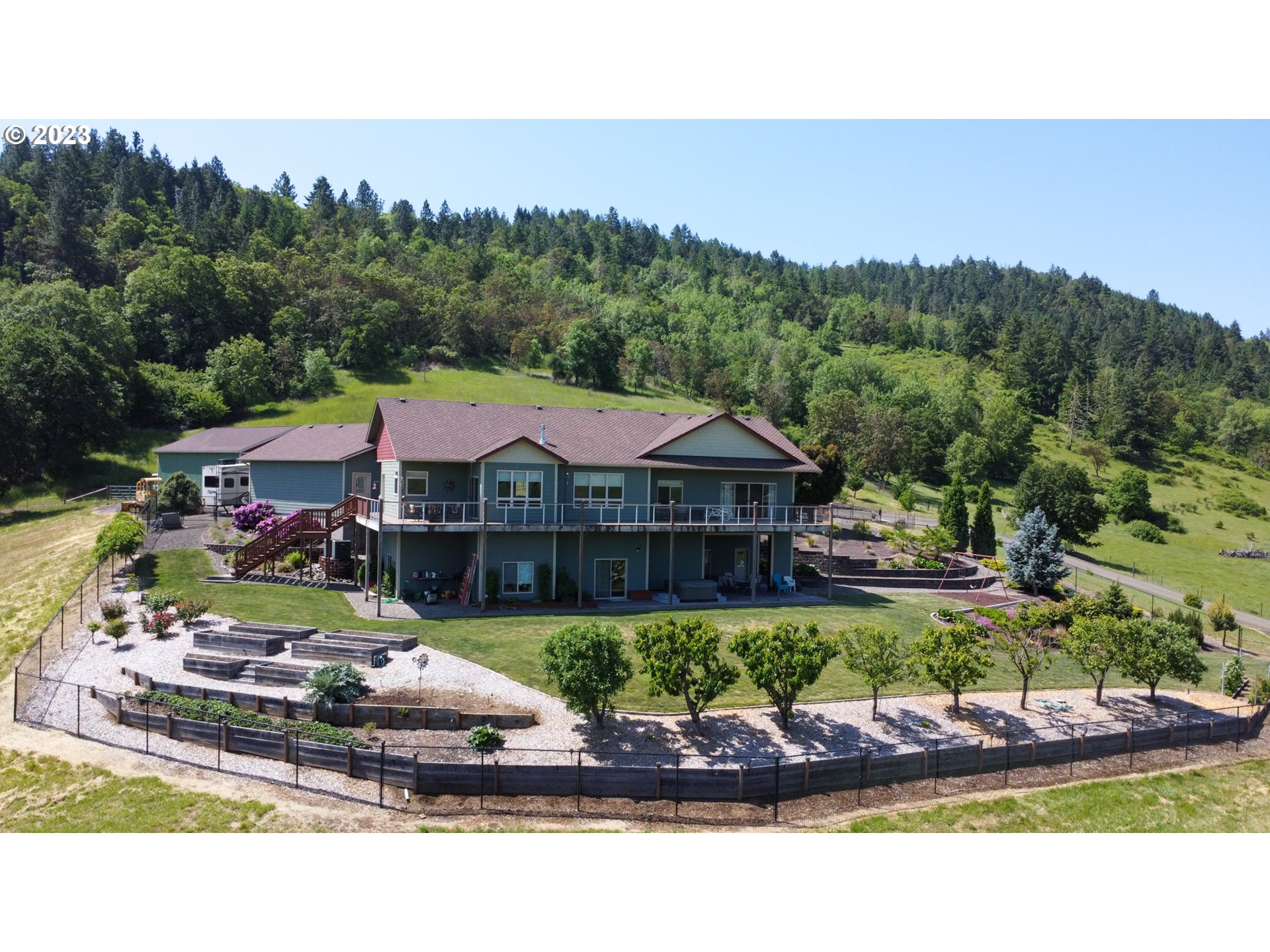 1624 Happy Valley Road Roseburg, OR 97471 - Photo 1 of 48 Gallery Image 1