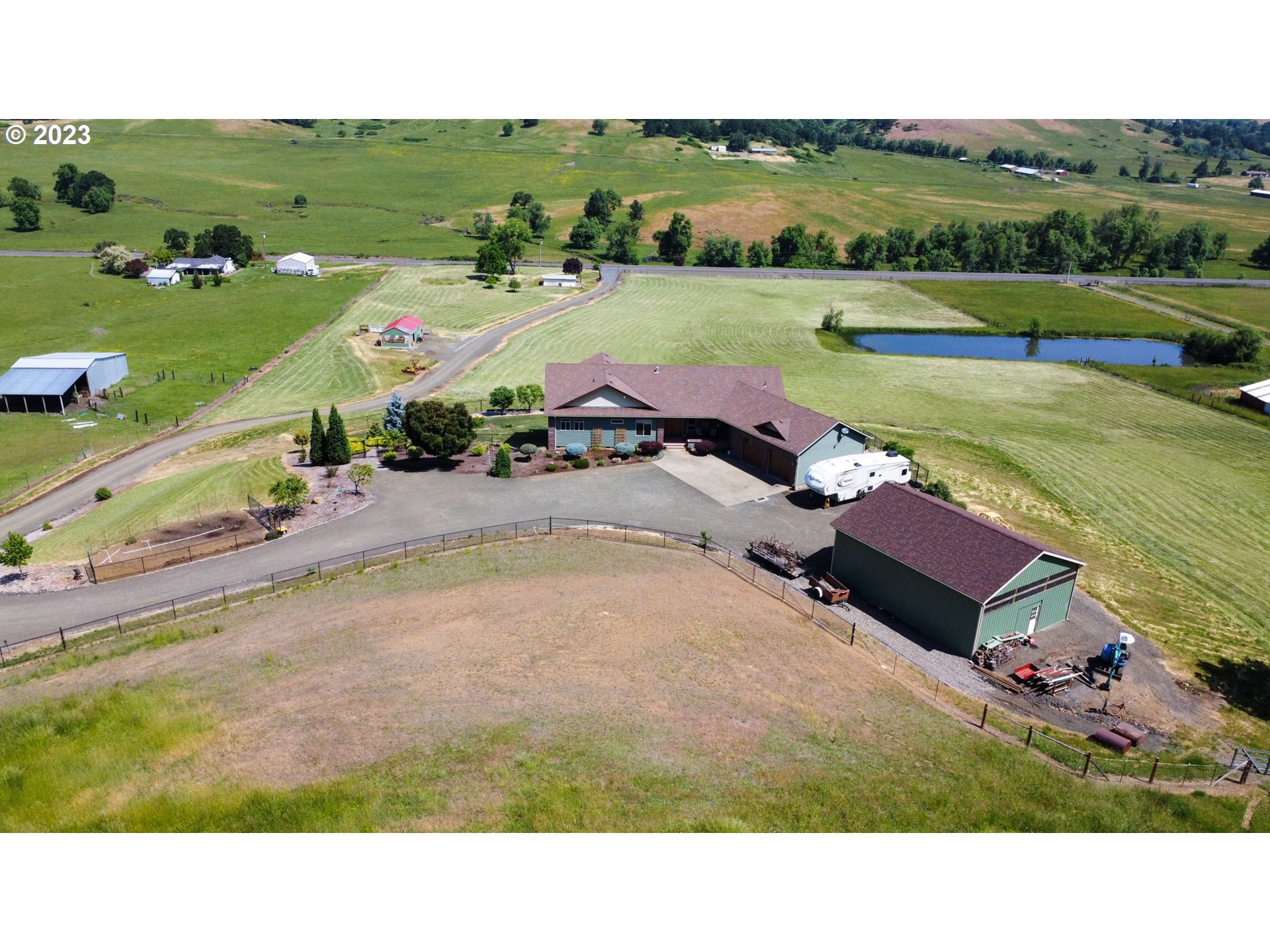 1624 Happy Valley Road Roseburg, OR 97471 - Photo 3 of 48 Gallery Image 3